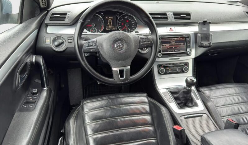 
								Volkswagen Passat 2.0 TDI 2009 EURO 4 full									