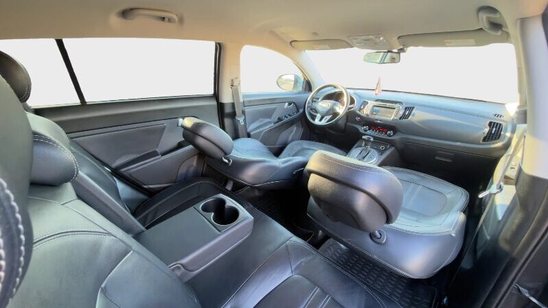 
								Kia Sportage 2.0 CRDI 2012 EURO 5 full									