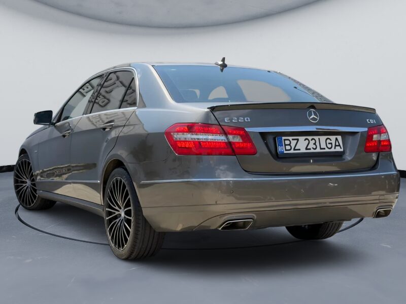 Mercedes E 220  2.2 CDI 2012