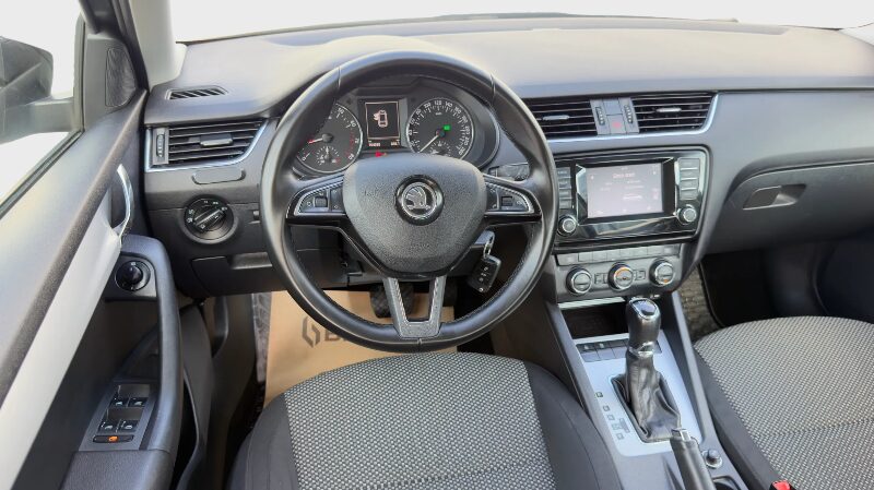 Skoda Octavia 1.8 benzina Automata 7+1 2013